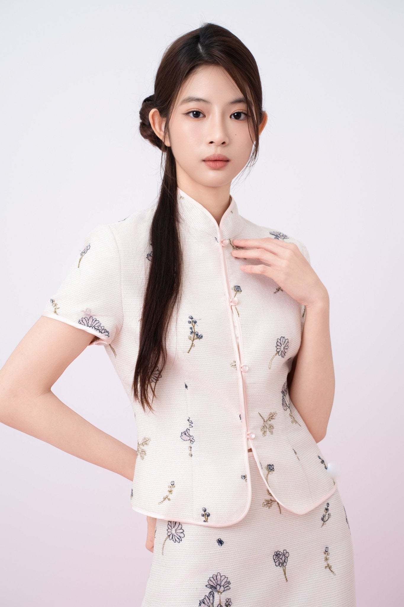 Kamari Soft Pink With Black Floral Embroidered Mandarin Collar Top - Nimisski