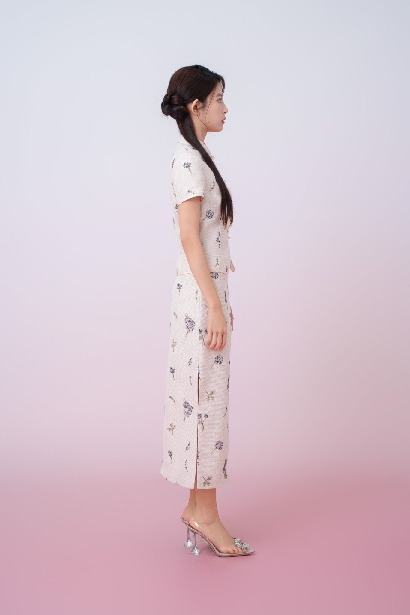 Kamari Soft Pink With Black Floral Embroidered Mandarin Collar Top - Nimisski