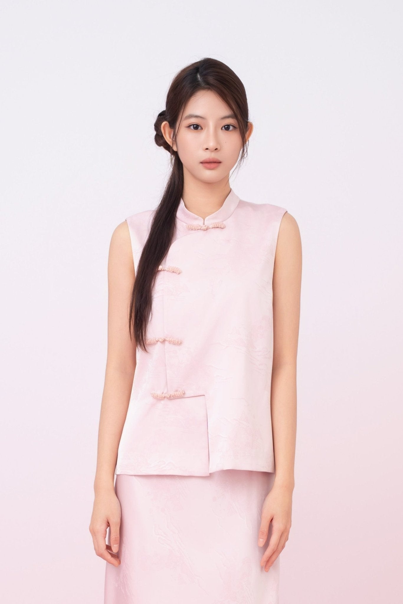 Kiyomi Light Pink Jacquard Sleeveless Mandarin Collar Top - Nimisski