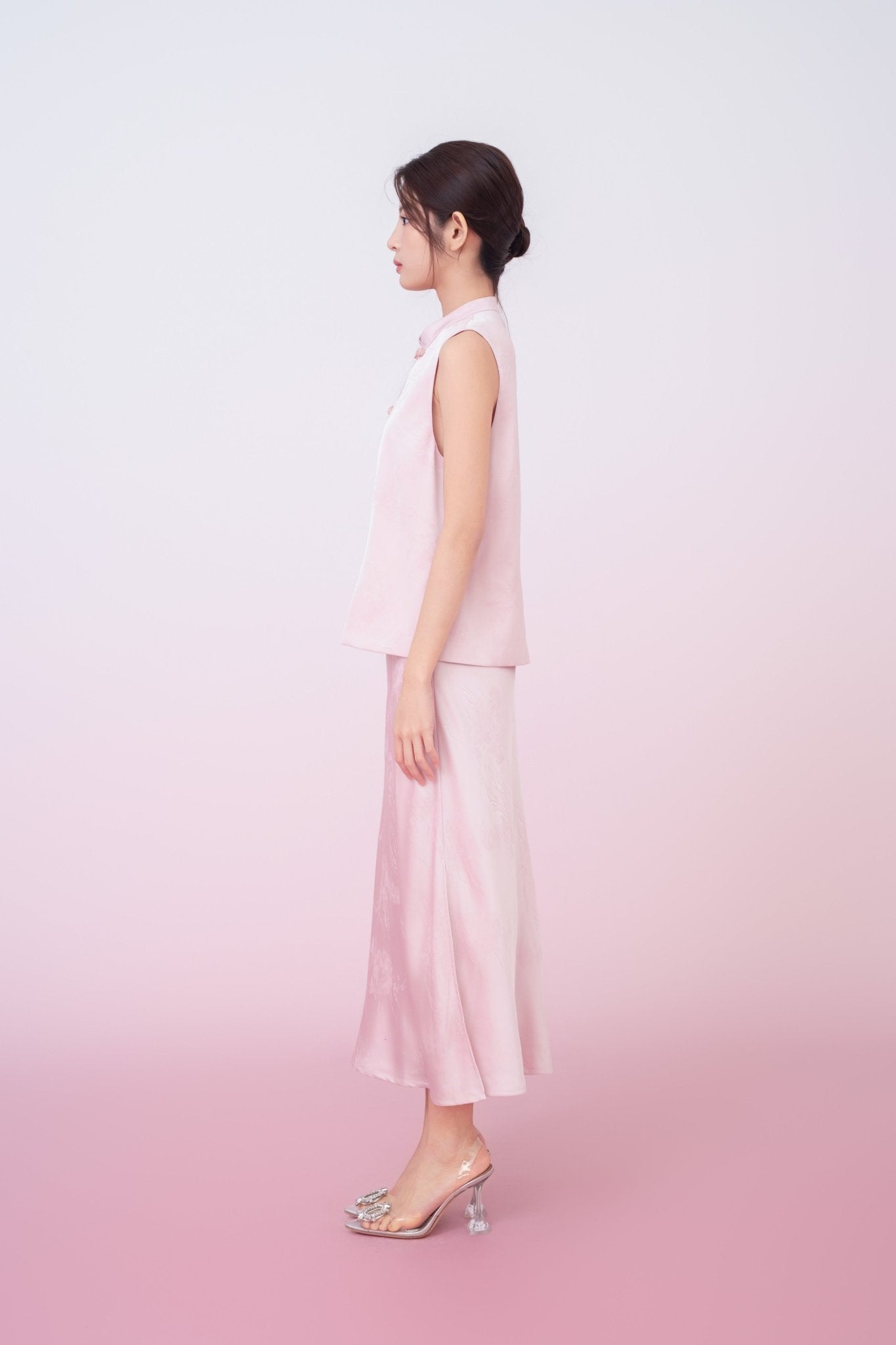 Kiyomi Light Pink Jacquard Sleeveless Mandarin Collar Top - Nimisski