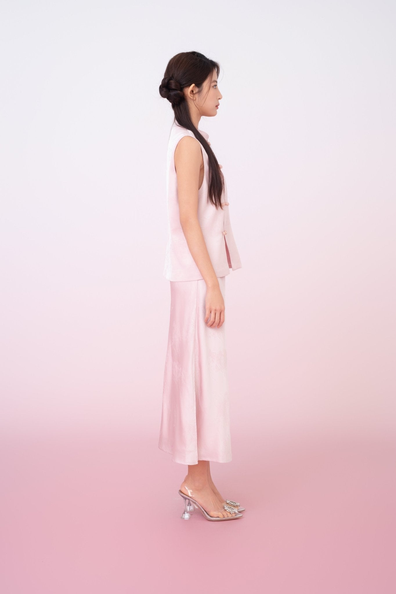 Kiyomi Light Pink Jacquard Sleeveless Mandarin Collar Top - Nimisski