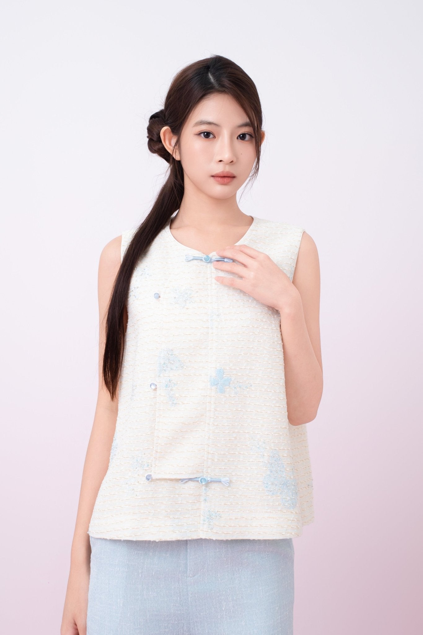 Kinley Cream Tweed With Butterfly Embroidery Vest Top - Nimisski