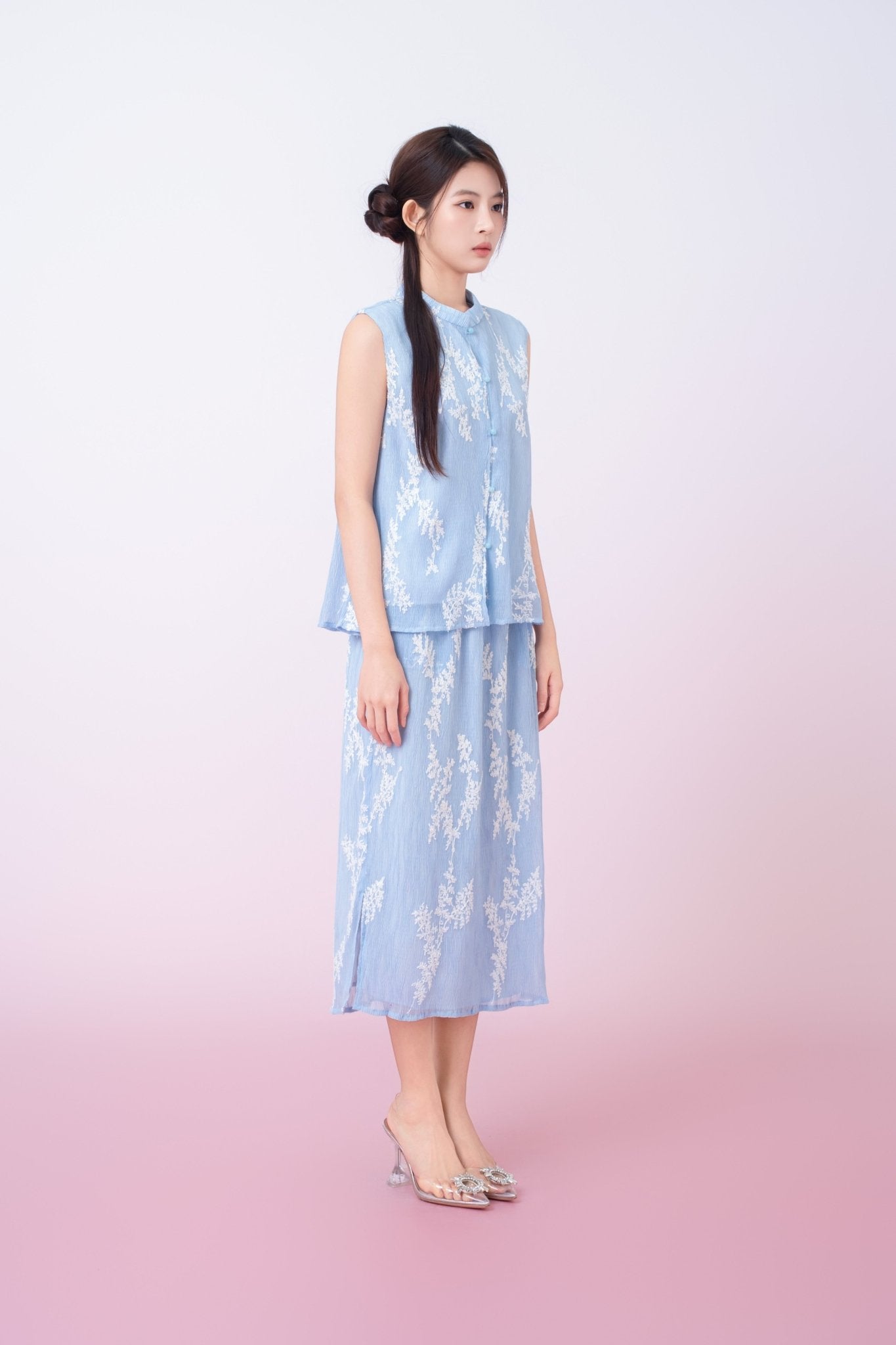 Kyla Light Blue With White Floral Mandarin Collar Top - Nimisski