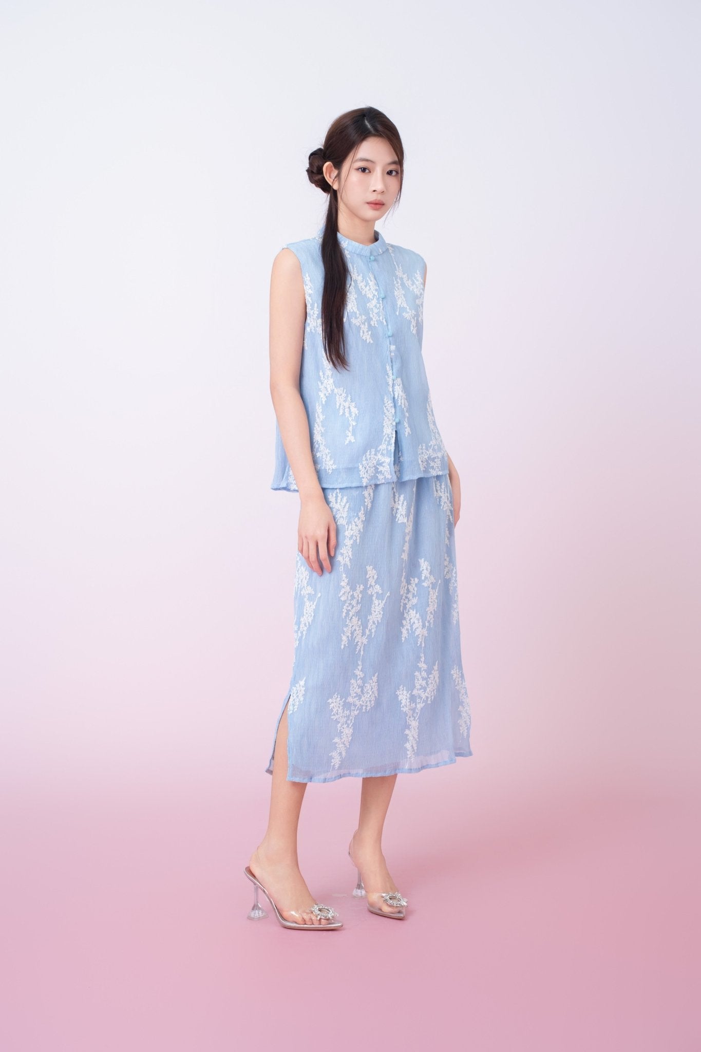Kyla Light Blue With White Floral Midi Skirt - Nimisski