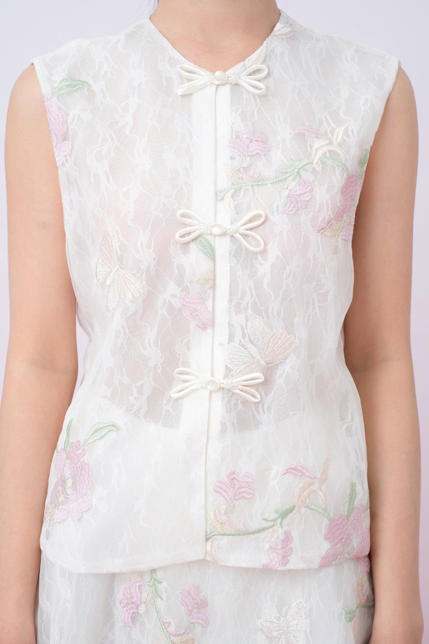 Kiera Ivory Floral Embroidery Cheongsam Top - Nimisski