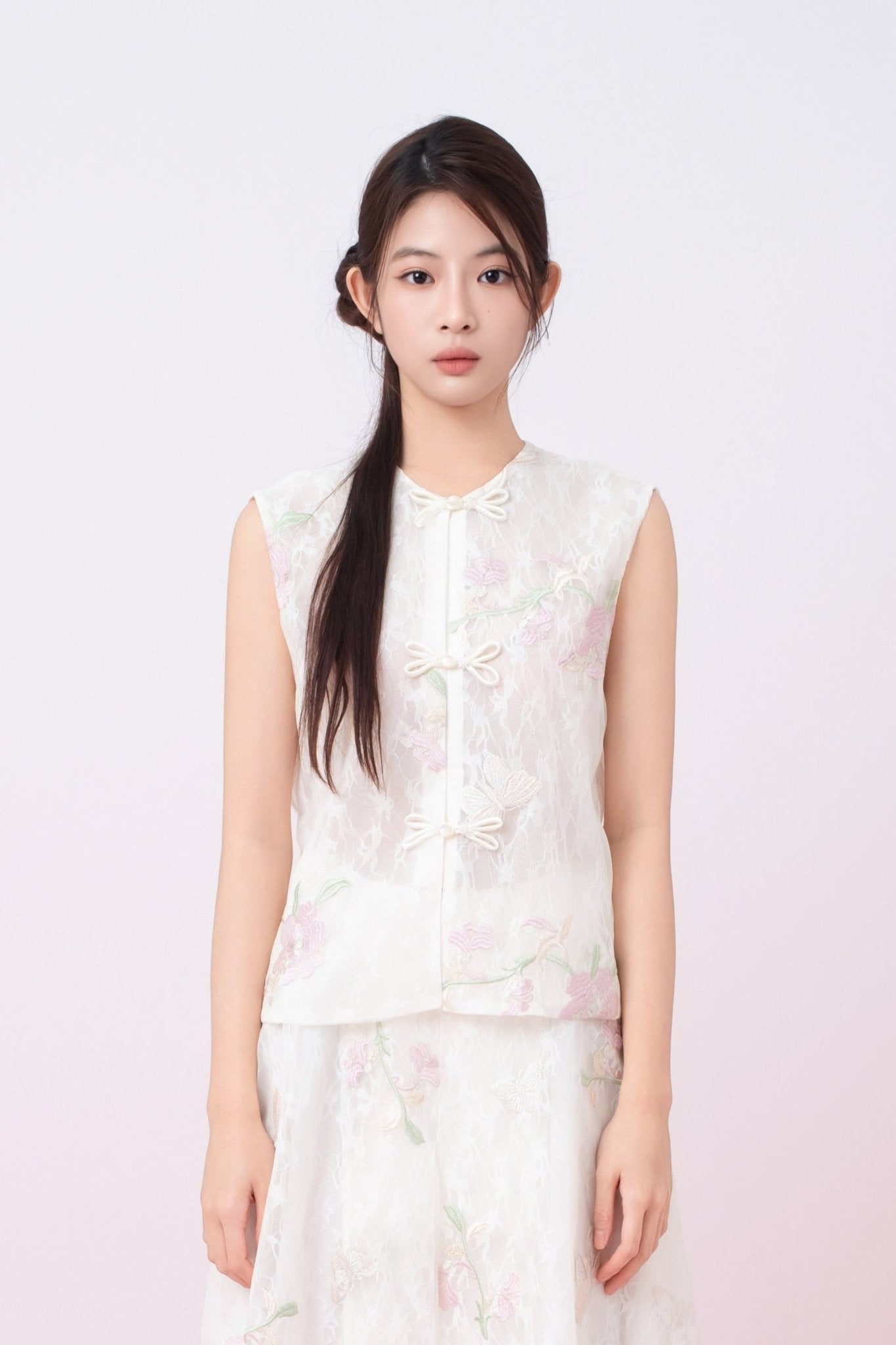 Kiera Ivory Floral Embroidery Cheongsam Top - Nimisski