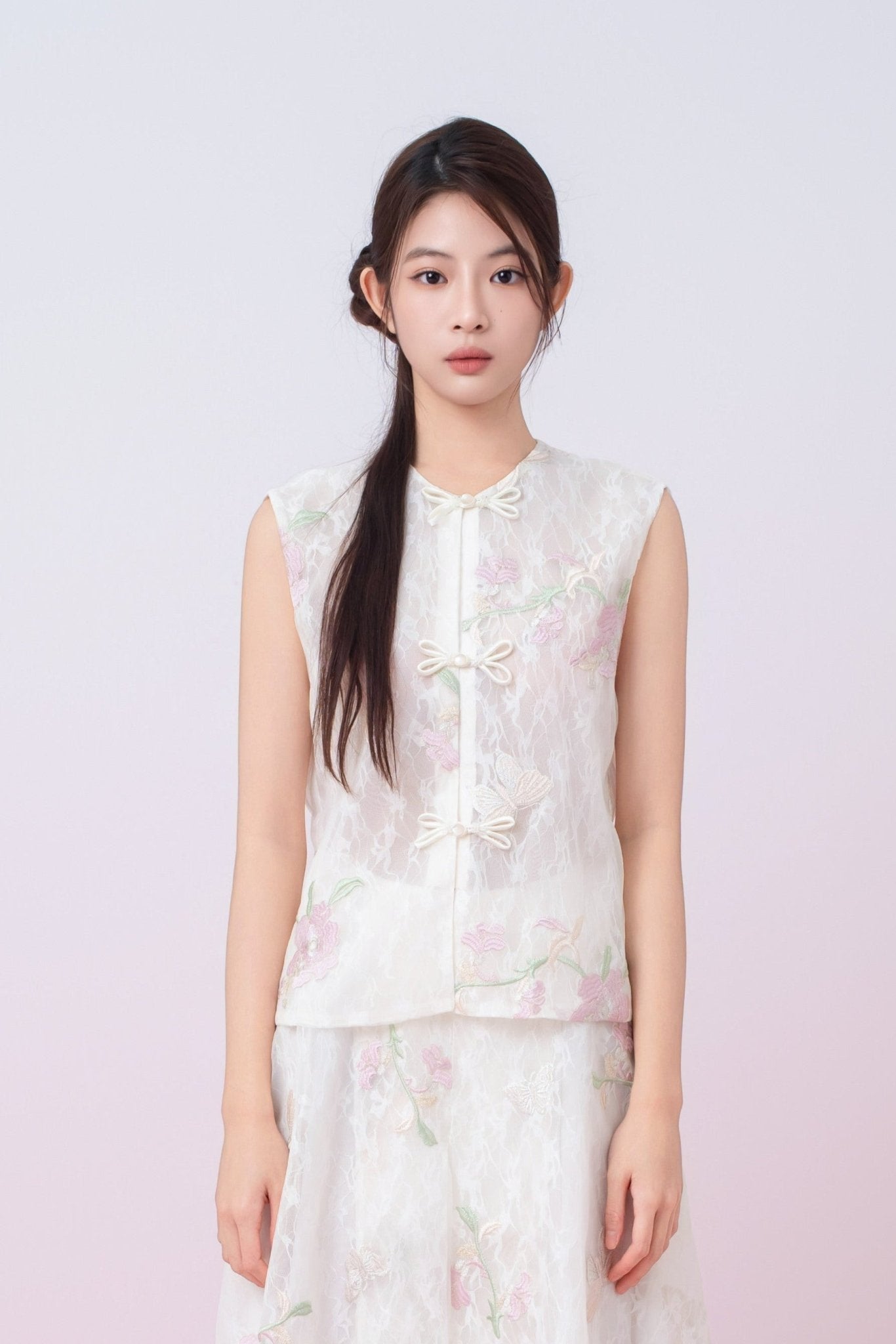 Kiera Ivory Floral Embroidery Cheongsam Top - Nimisski