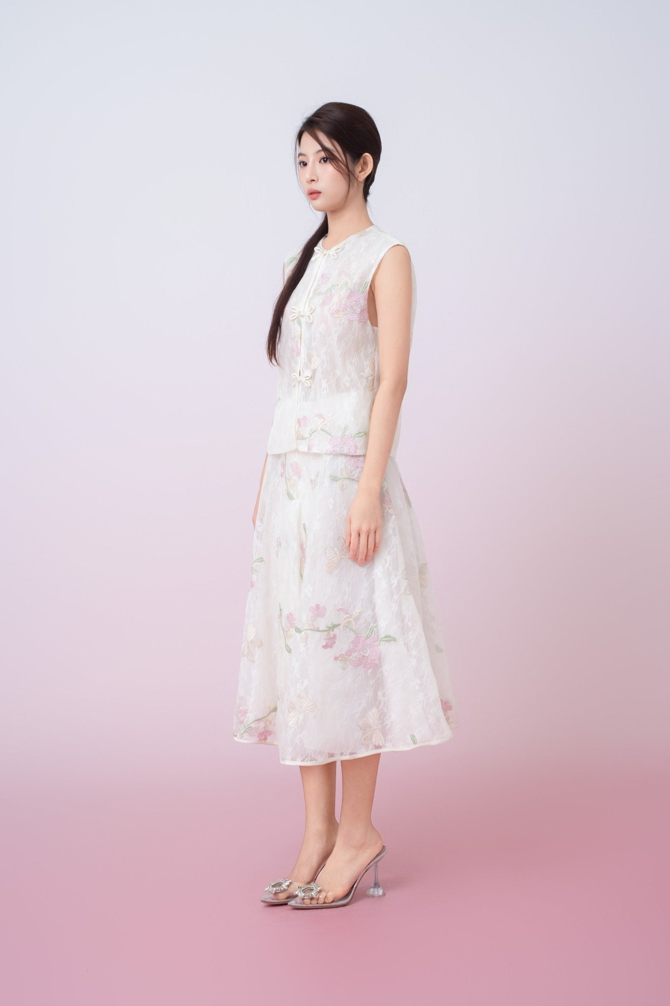 Kiera Ivory Floral Embroidery Cheongsam Top - Nimisski