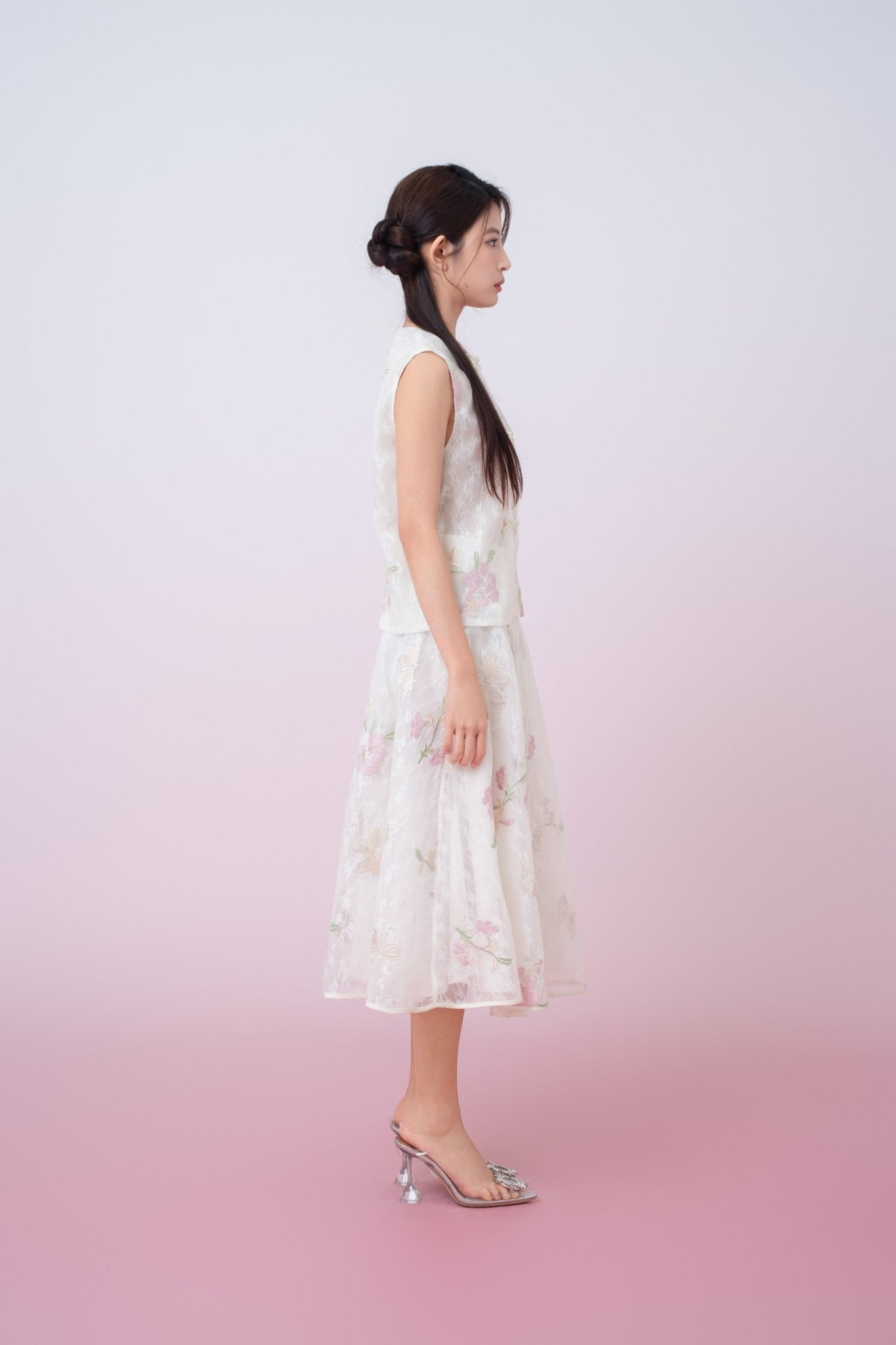 Kiera Ivory Floral Embroidery Cheongsam Top - Nimisski