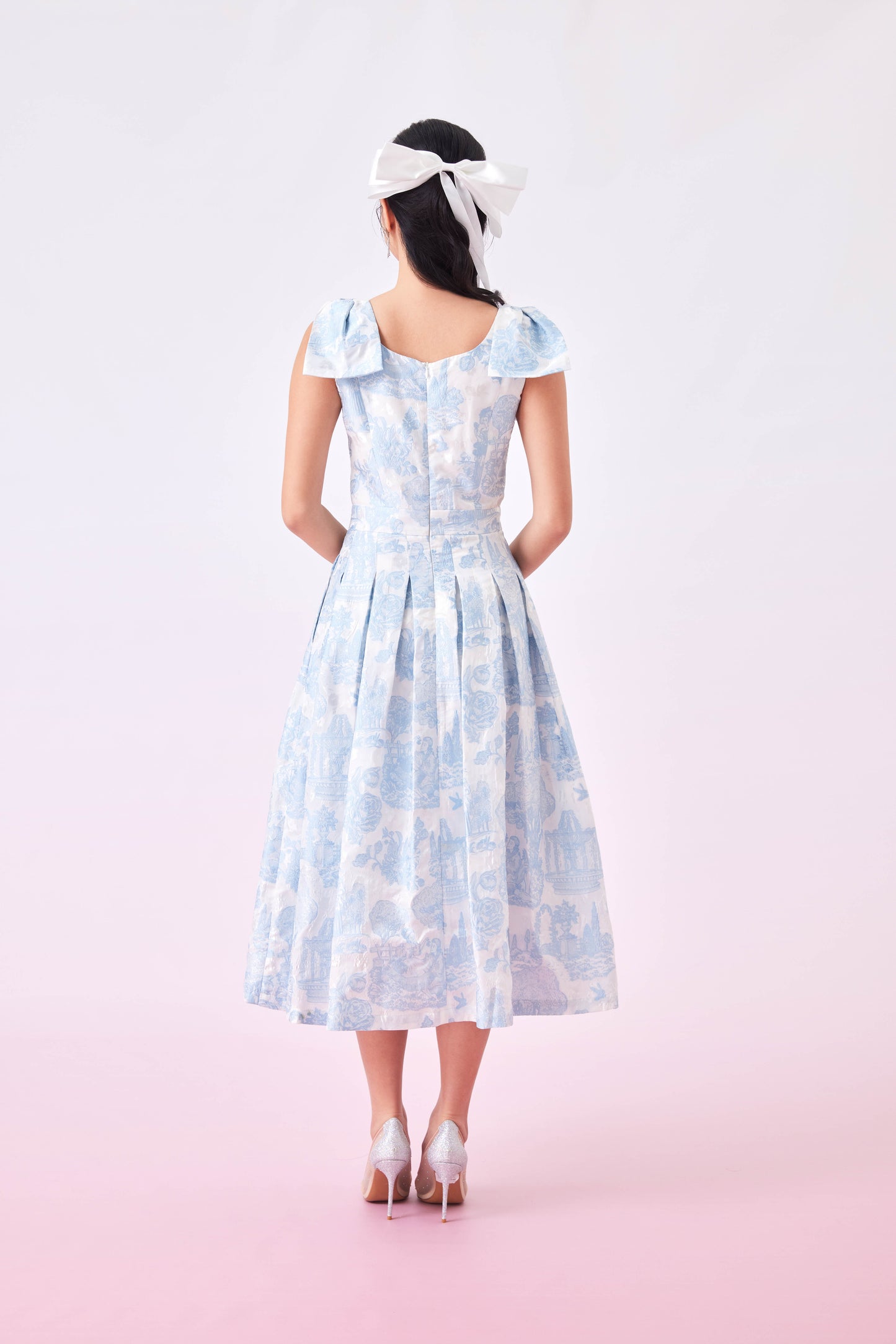 Gwenn Light Blue Print U-Neck Dress