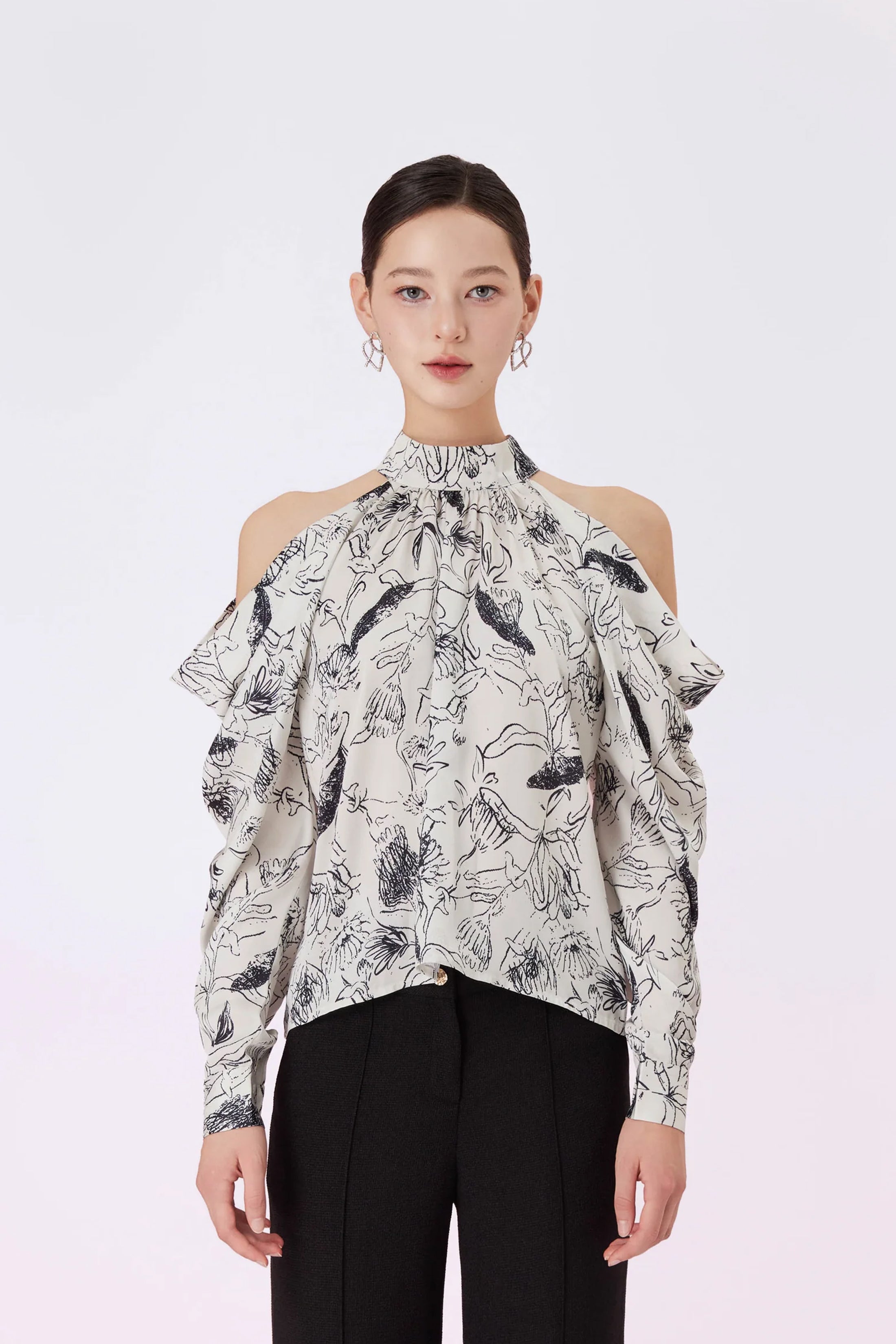Gwendolynne Black Print In White Cold Shoulder Top