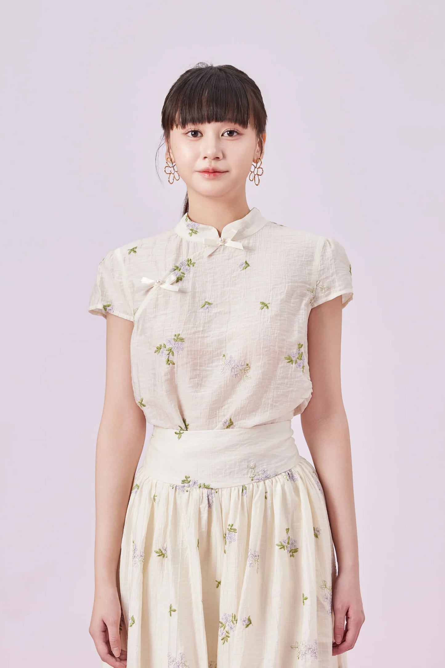 Giordana Purple Floral Emboss Cream Mandarin Collar Top