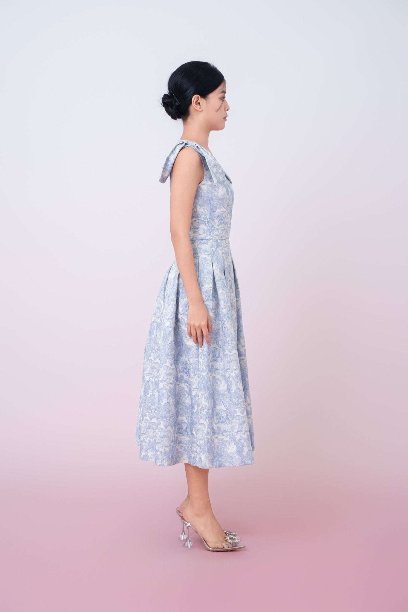 Gwenn Blue Animal Print In White Dress - Nimisski