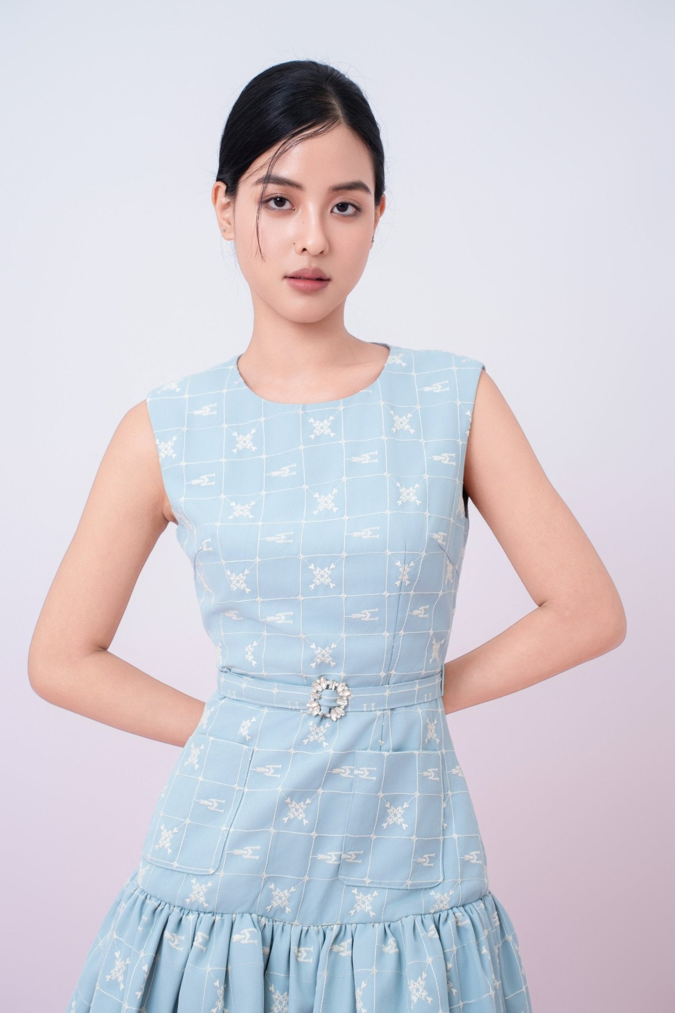 Jean Light Blue Embroidered Bubble Dress - Nimisski