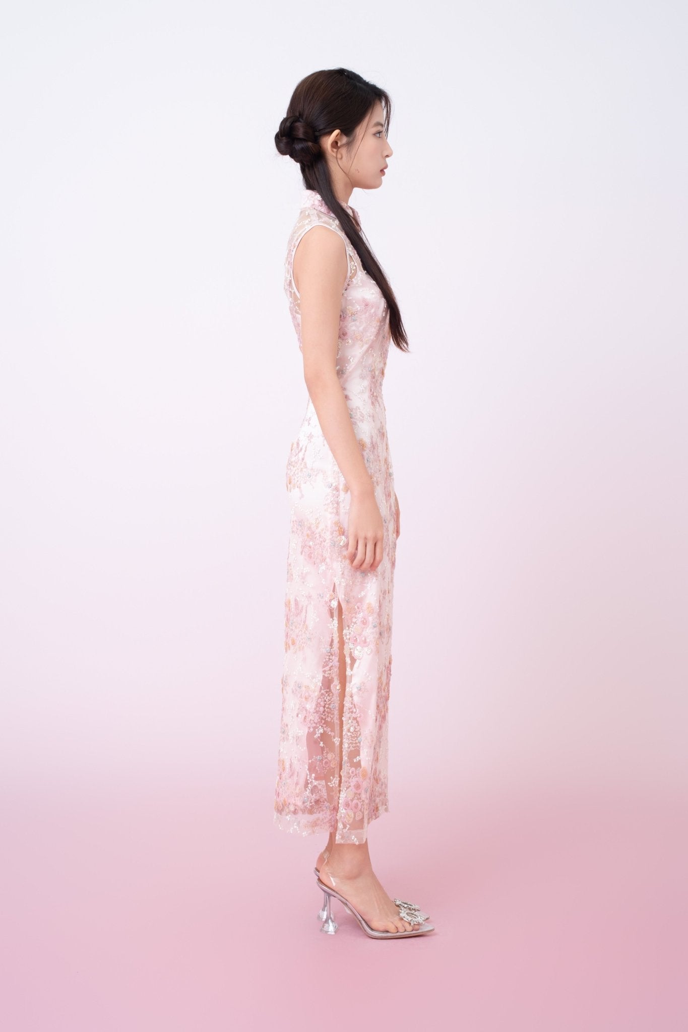 Kimber Light Pink Floral Sequins Sleeveless Cheongsam Dress - Nimisski