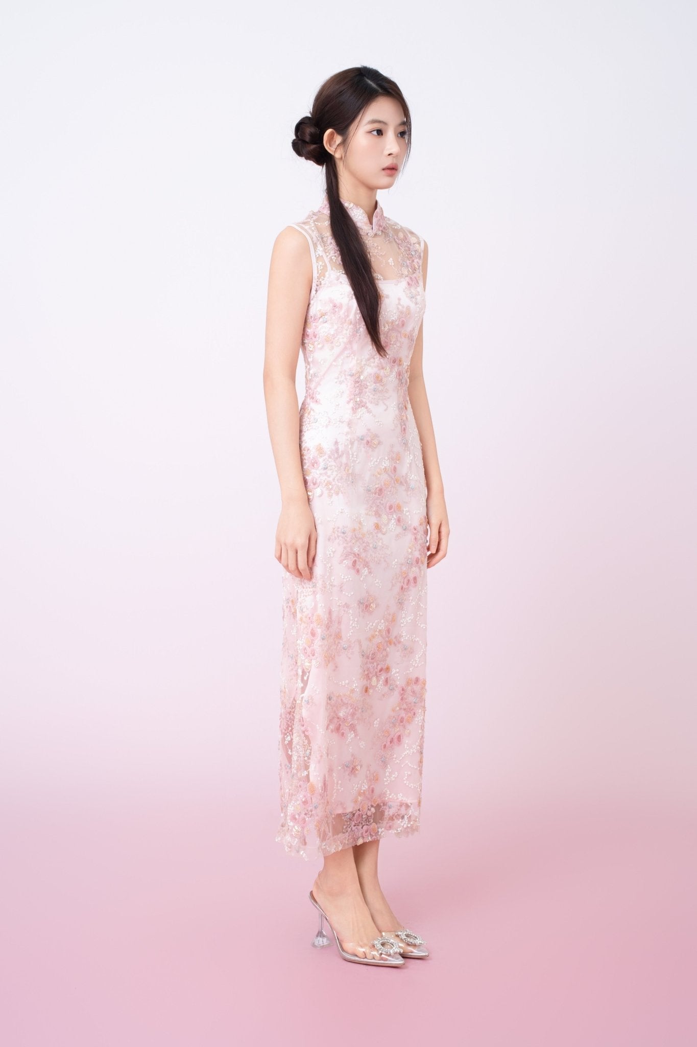 Kimber Light Pink Floral Sequins Sleeveless Cheongsam Dress - Nimisski