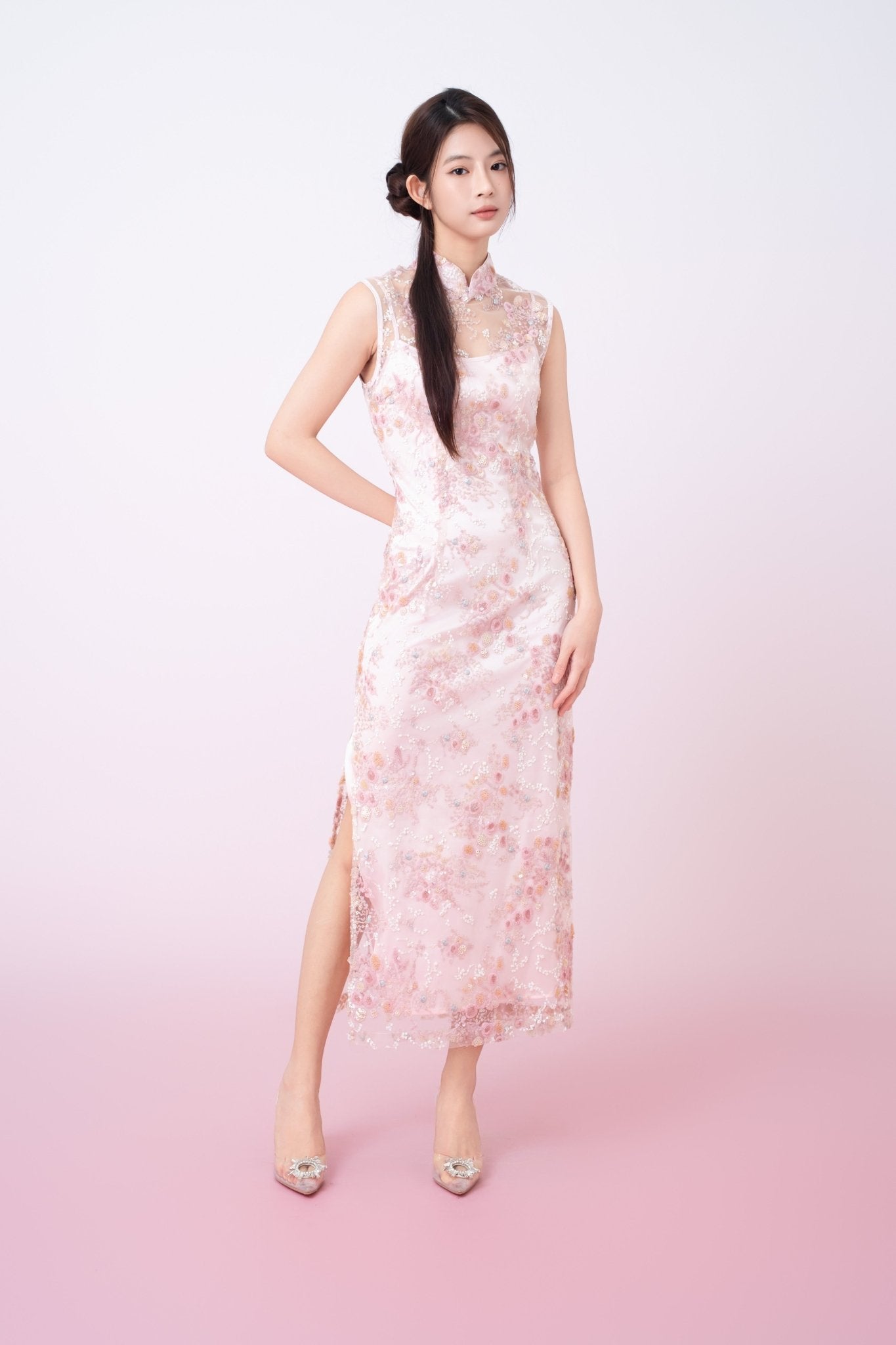Kimber Light Pink Floral Sequins Sleeveless Cheongsam Dress - Nimisski