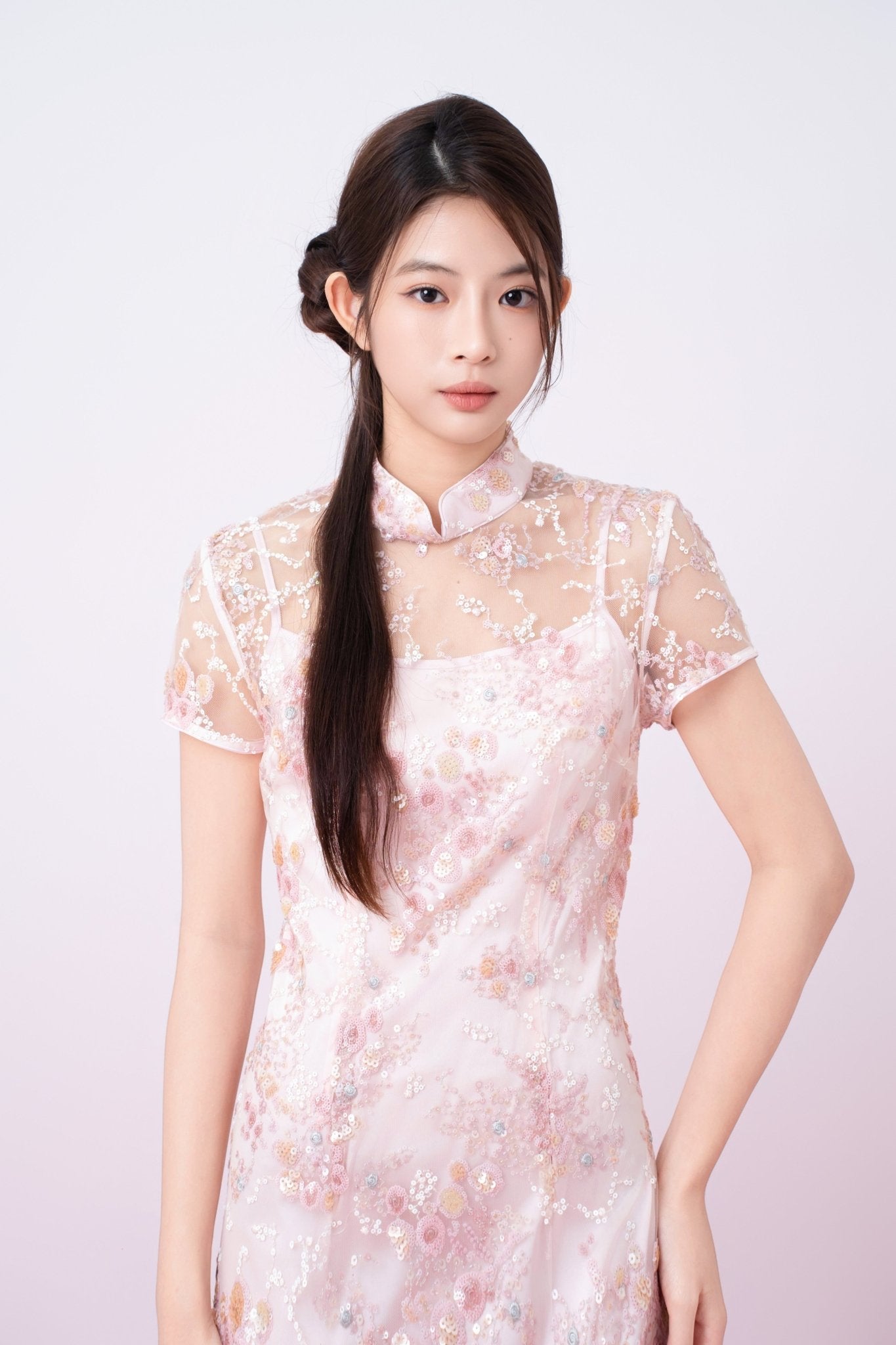 Kimber Light Pink Floral Sequins Cheongsam Dress - Nimisski