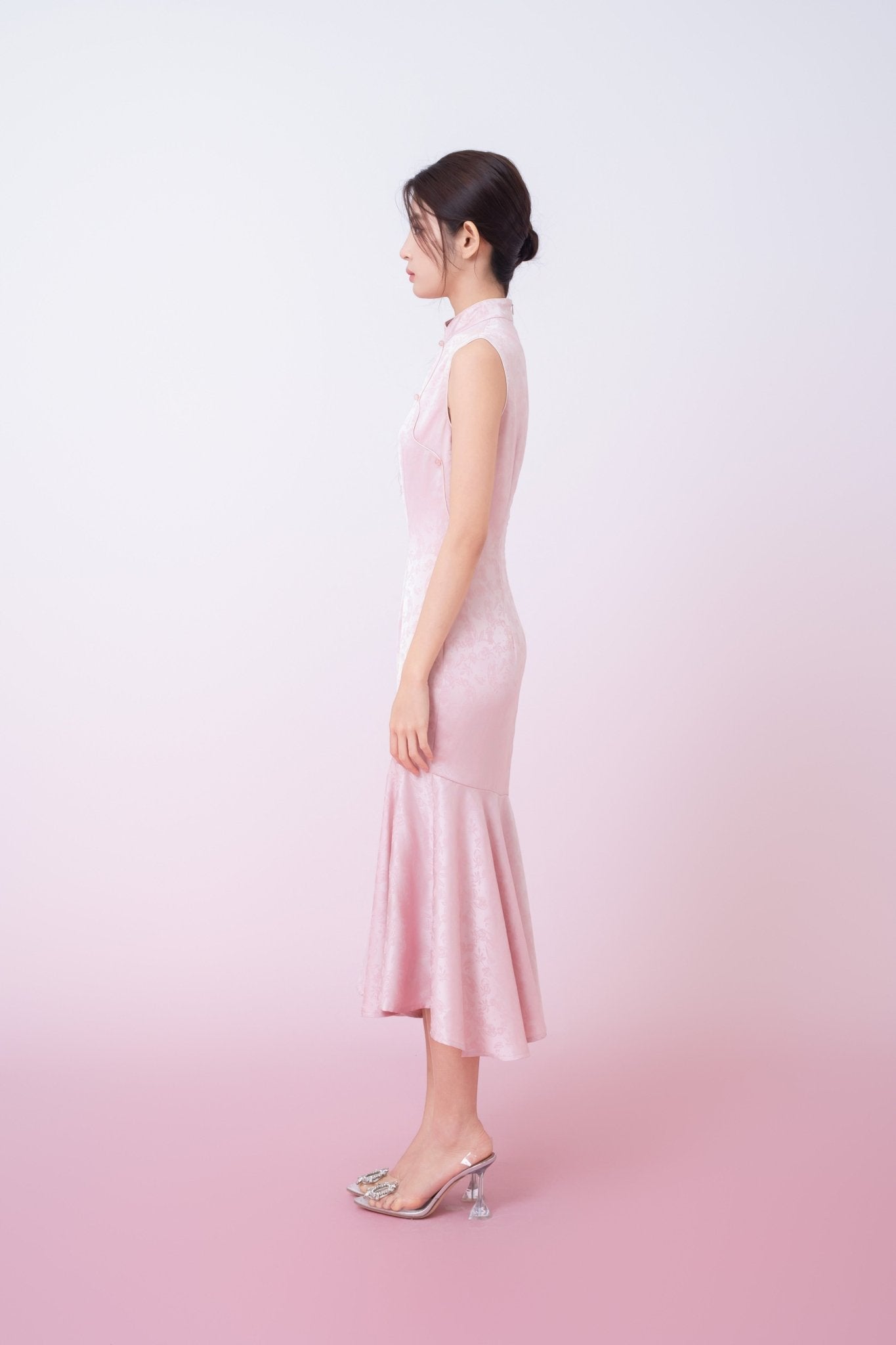 Kynlee Pink Jacquard Mandarin Collar Mermaid Cheongsam Dress - Nimisski