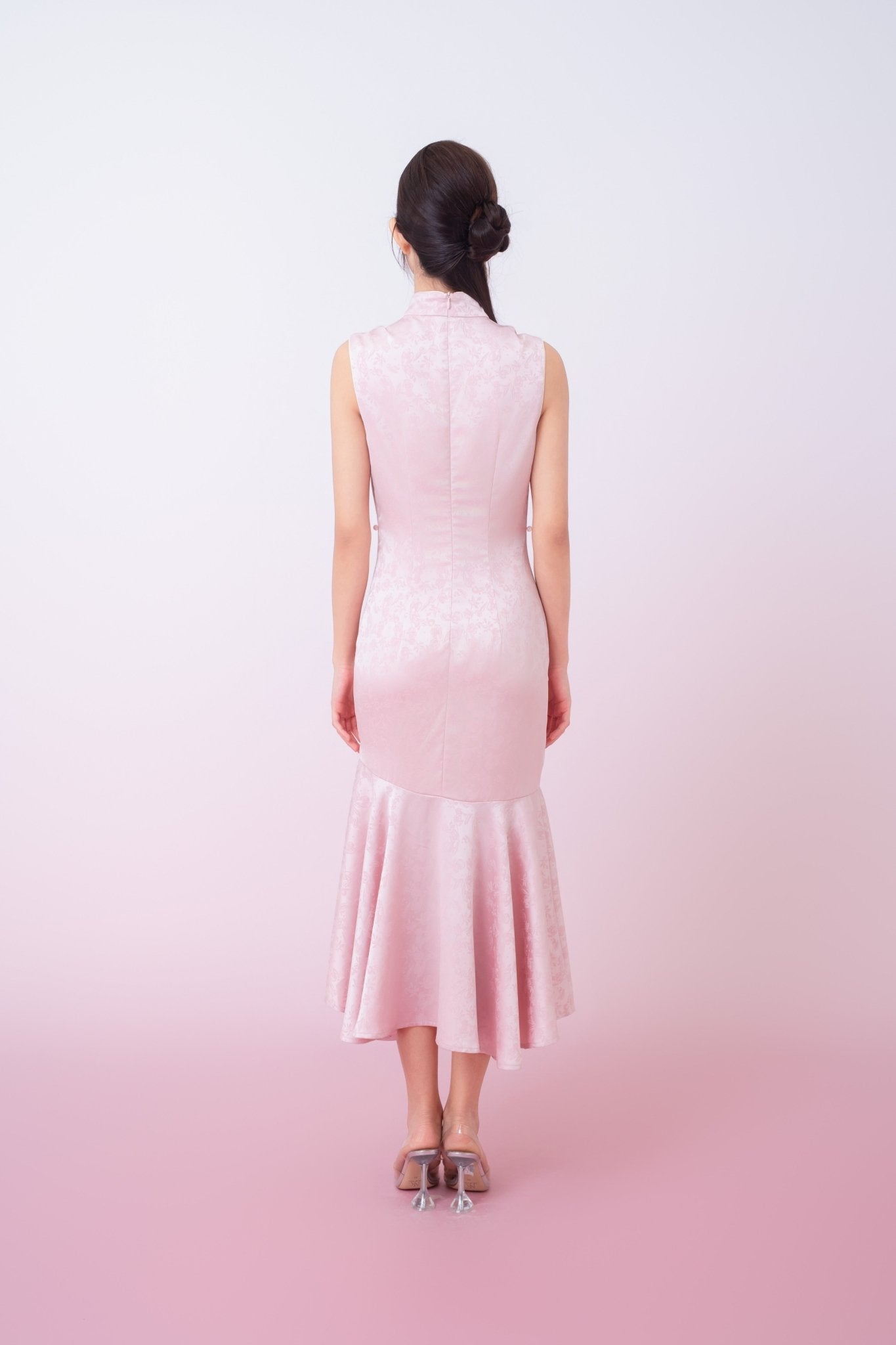 Kynlee Pink Jacquard Mandarin Collar Mermaid Cheongsam Dress - Nimisski