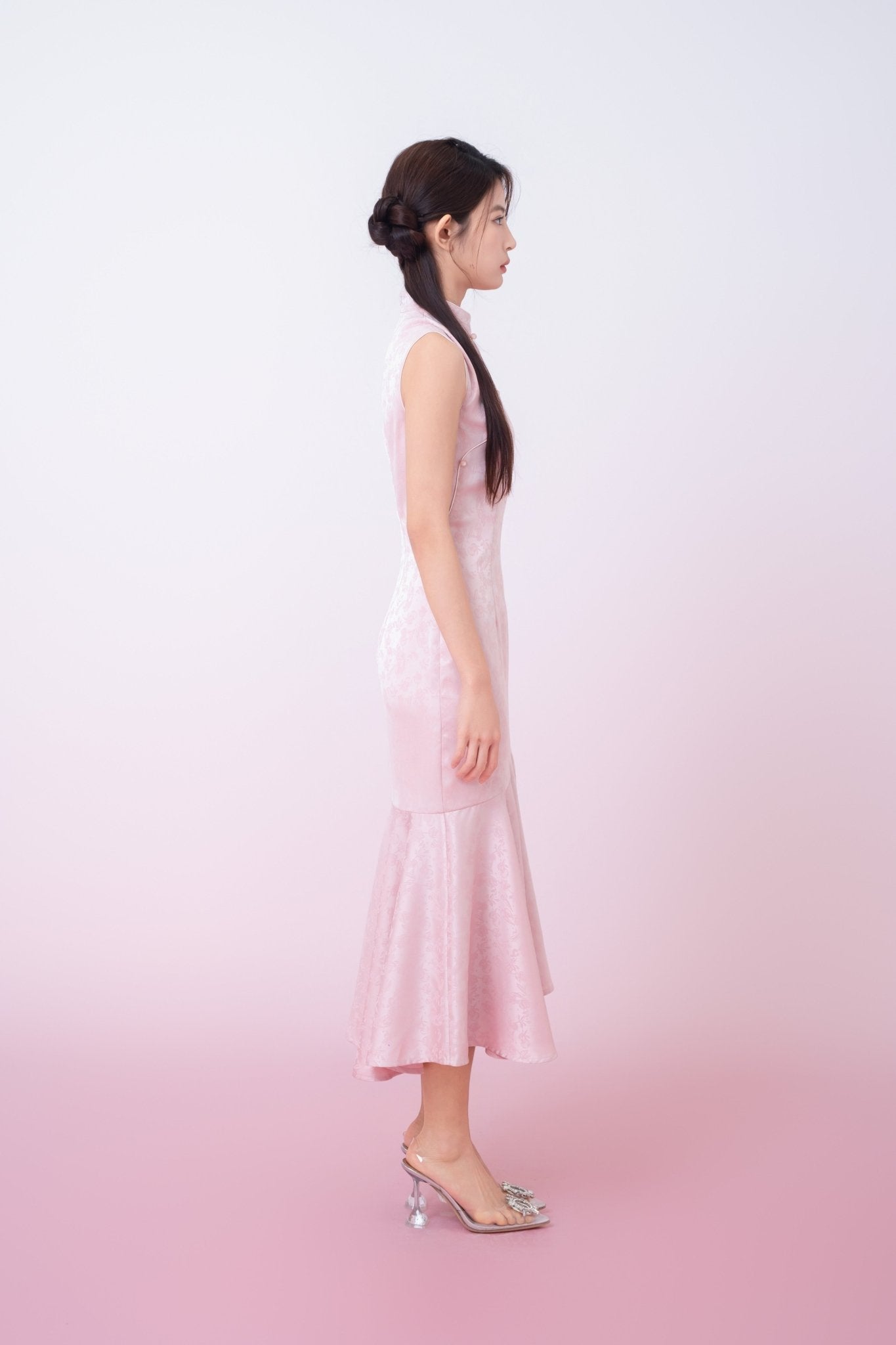 Kynlee Pink Jacquard Mandarin Collar Mermaid Cheongsam Dress - Nimisski