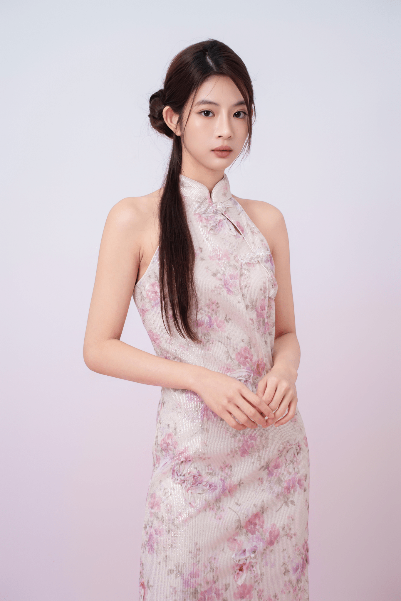 Kimora Cream Floral Sequined Halter Neck Cheongsam Dress - Nimisski