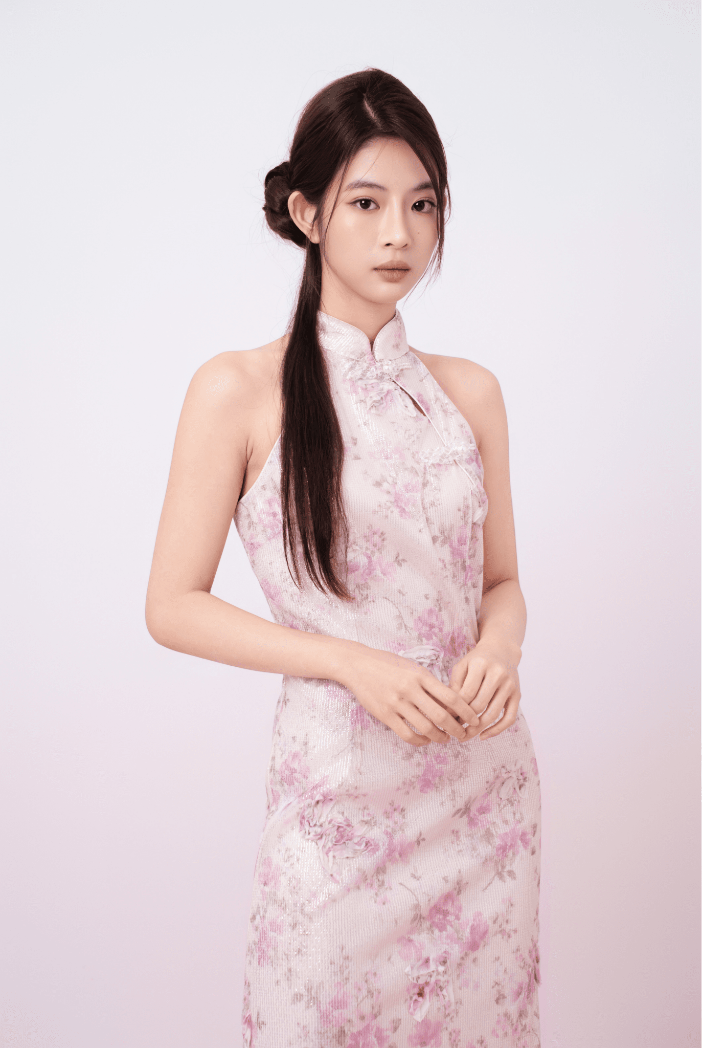 Kimora Cream Floral Sequined Halter Neck Cheongsam Dress - Nimisski