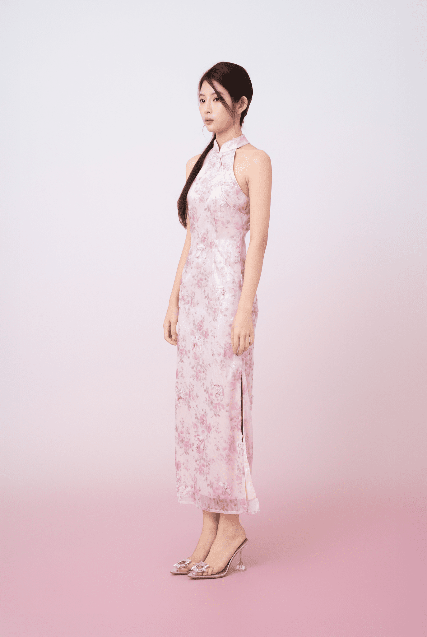 Kimora Cream Floral Sequined Halter Neck Cheongsam Dress - Nimisski