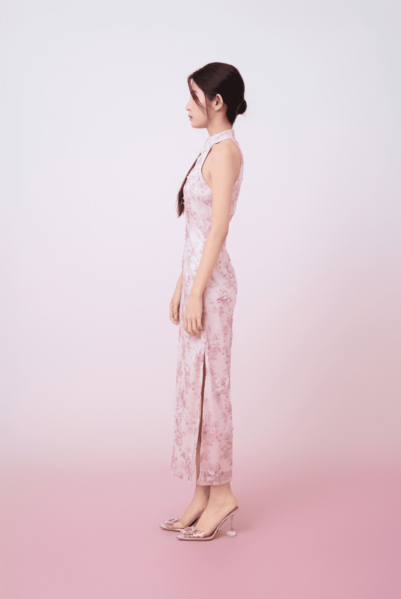 Kimora Cream Floral Sequined Halter Neck Cheongsam Dress - Nimisski