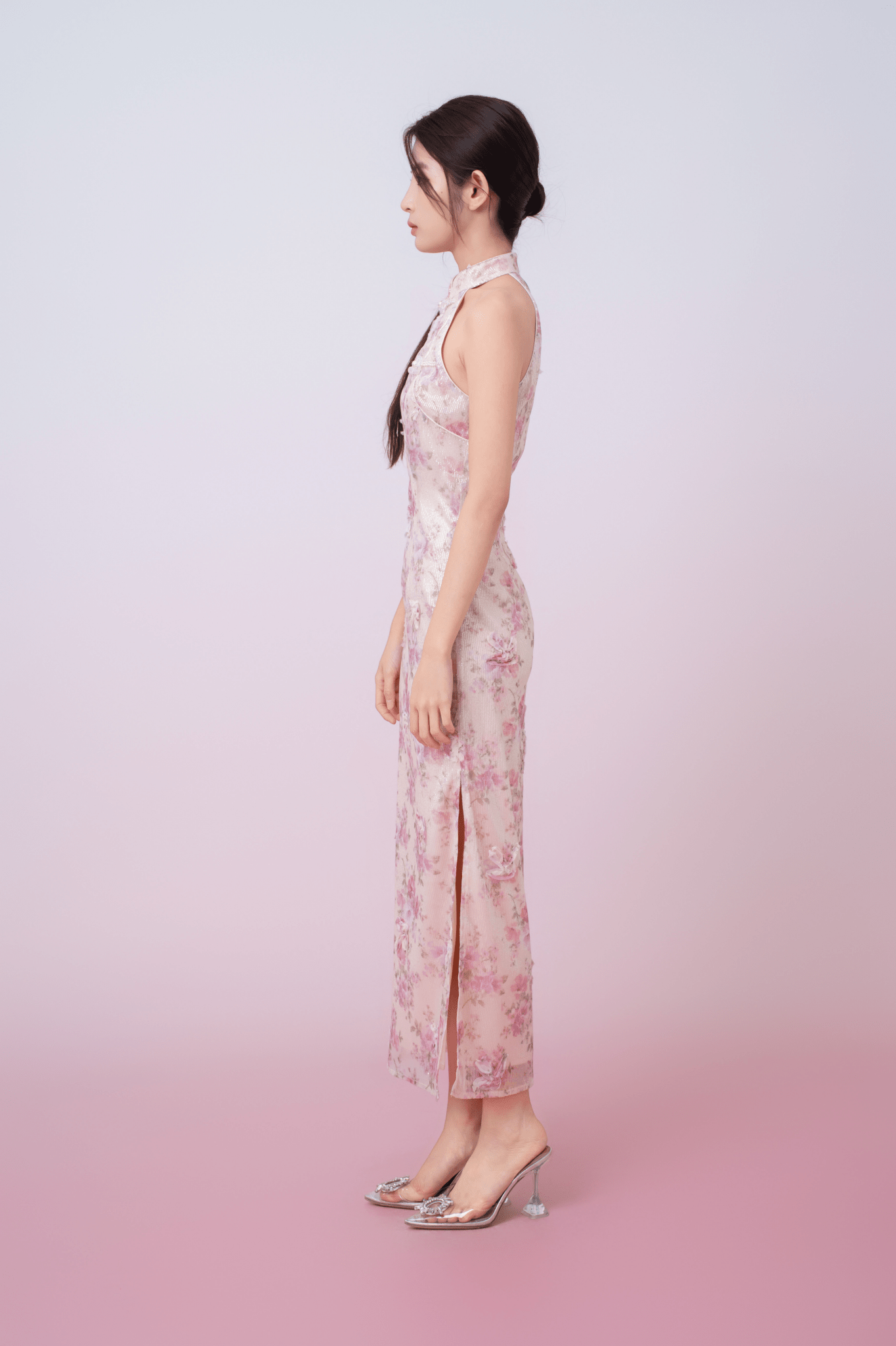 Kimora Cream Floral Sequined Halter Neck Cheongsam Dress - Nimisski