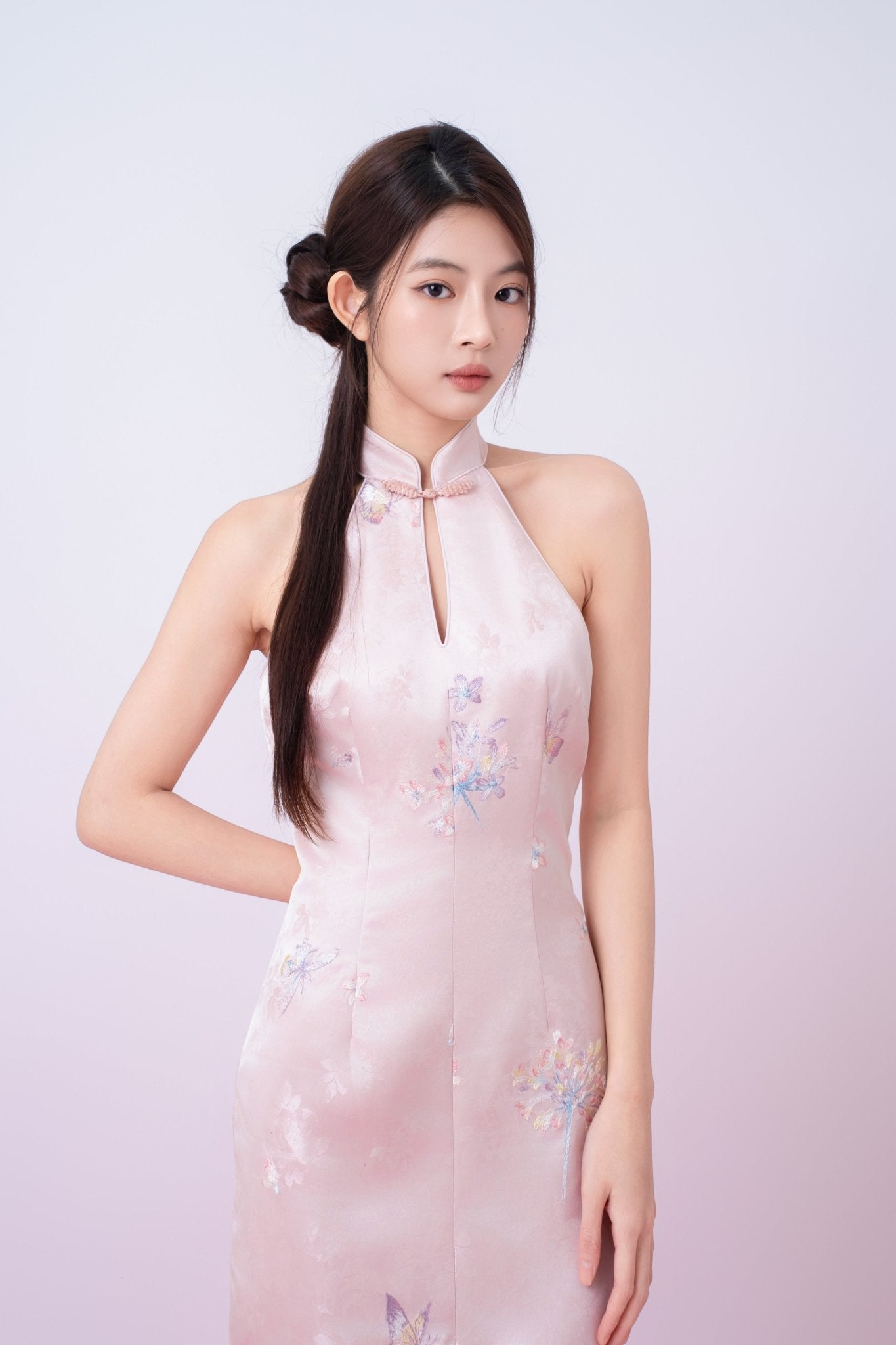 Kaliyah Pink Jacquard With Front Slit Halter Neck Cheongsam Dress - Nimisski