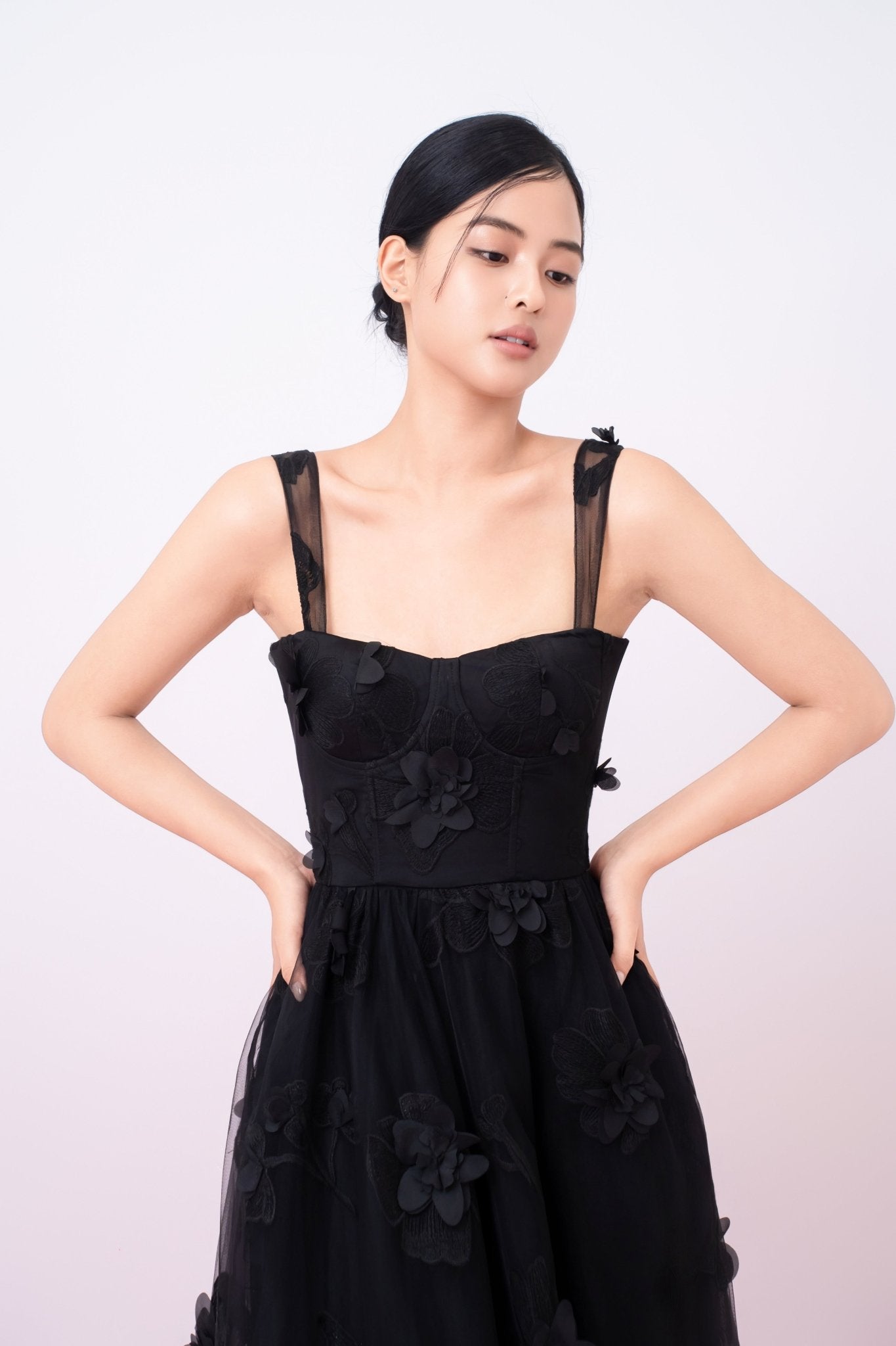Freddi Black 3D Flower Long Dress - Nimisski