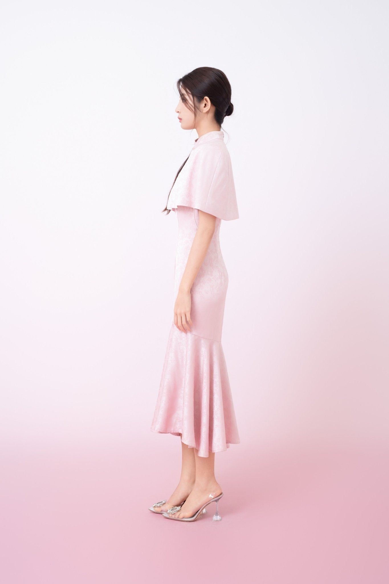 Kynlee Pink Jacquard Cape - Nimisski