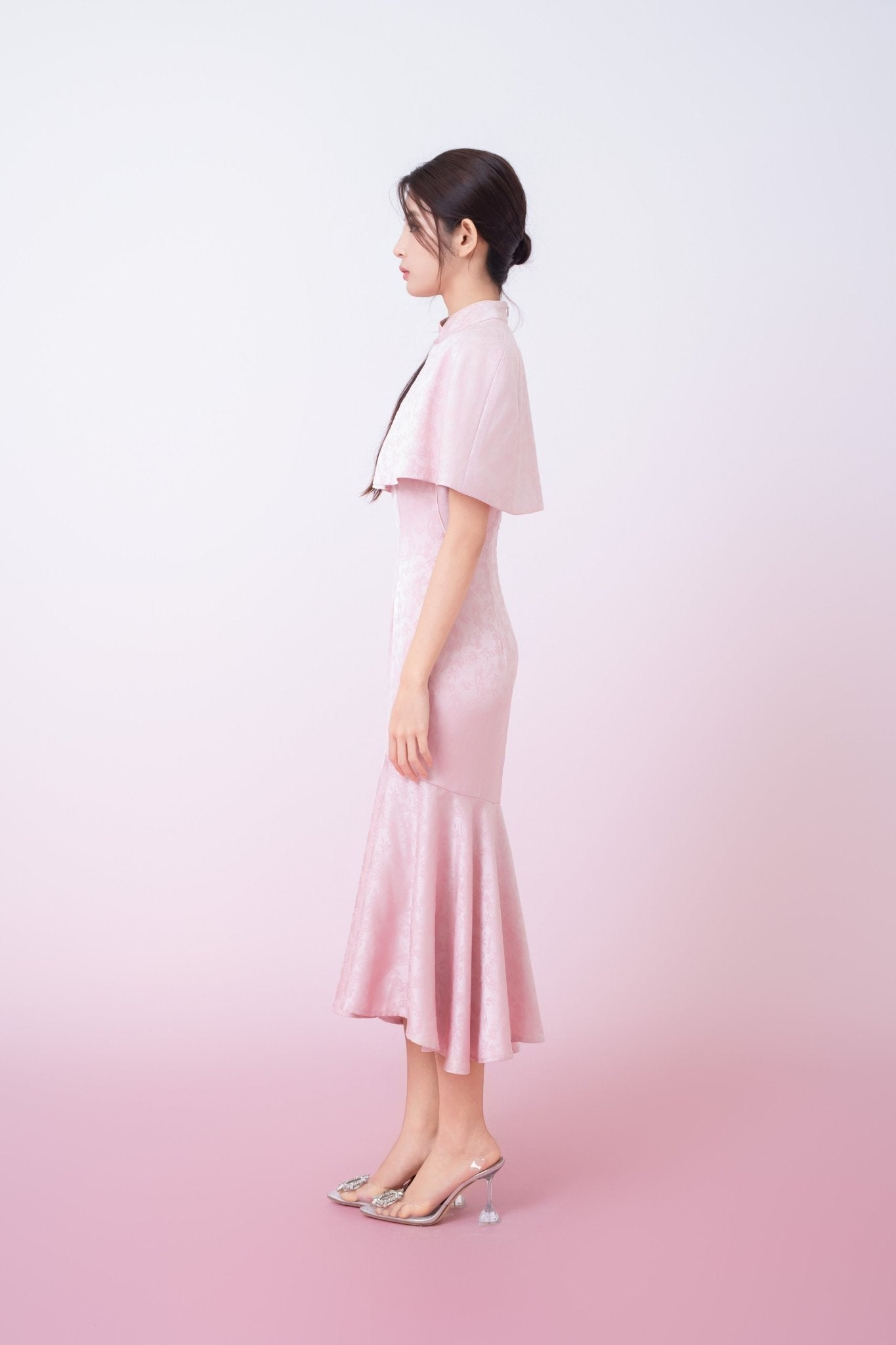 Kynlee Pink Jacquard Cape - Nimisski