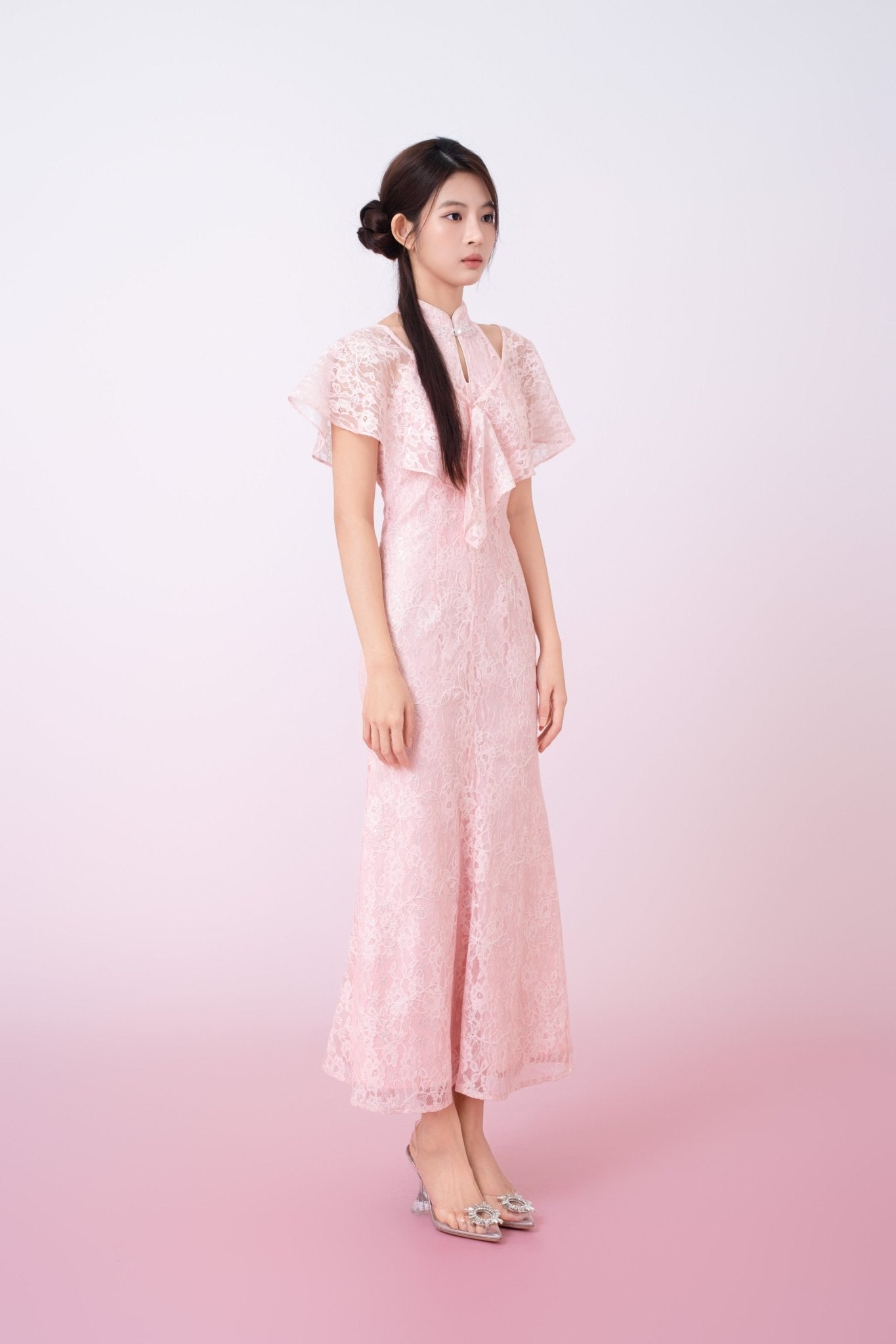 Kadence Blush Pink Floral Lace Cape - Nimisski